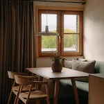 Hirschen - Fine Hotel, Restaurant & מלון