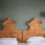 Hirschen - Fine Hotel, Restaurant & ホテル