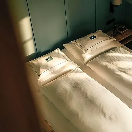 Hirschen - Fine Hotel, Restaurant & Otel 4*